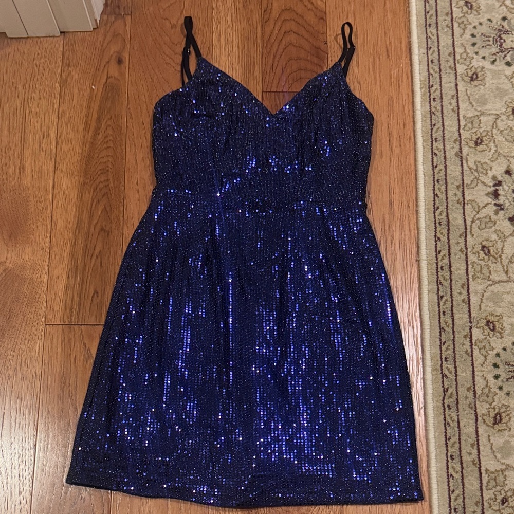 Sparkling Lulus Prom / Formal Blue Sequin mini Dress size S